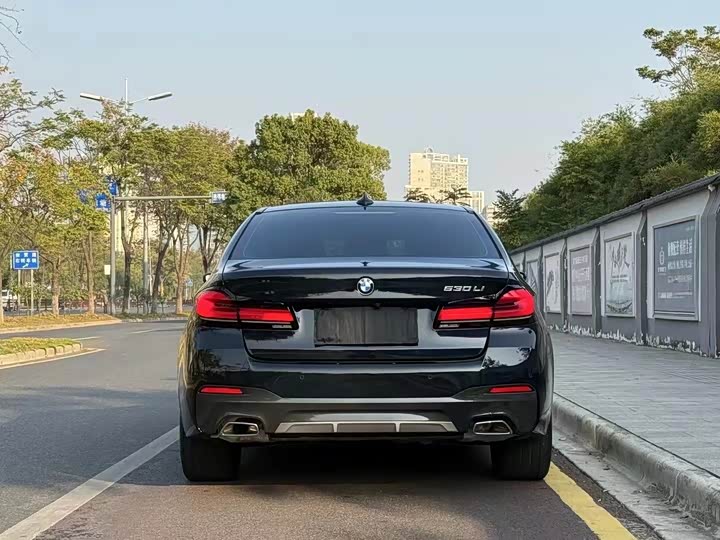 Фото 7 - BMW 5 Series