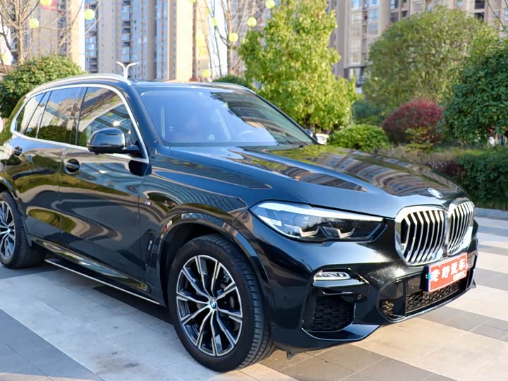 Фото 2 - BMW X5