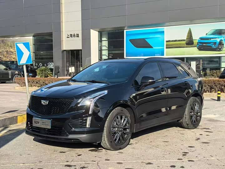 Фото 1 - Cadillac XT5