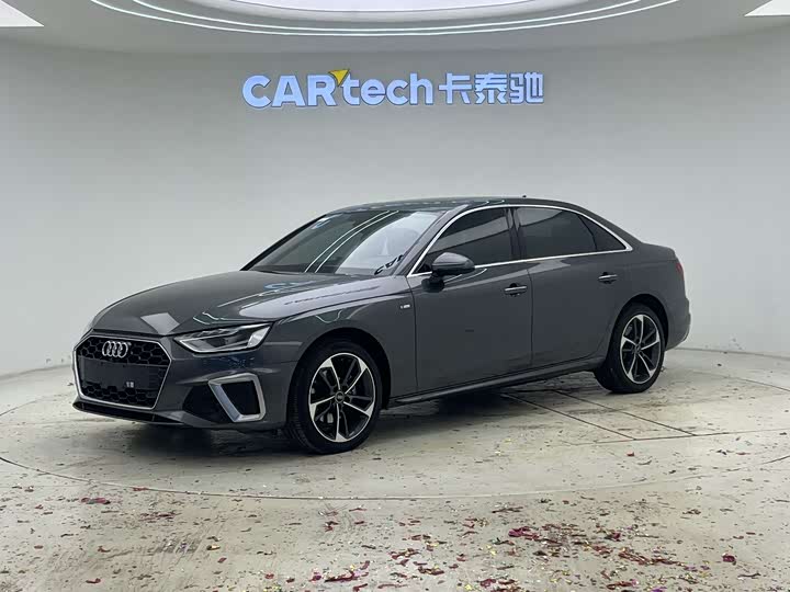 Фото 1 - Audi A4L