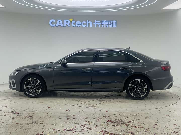 Фото 3 - Audi A4L