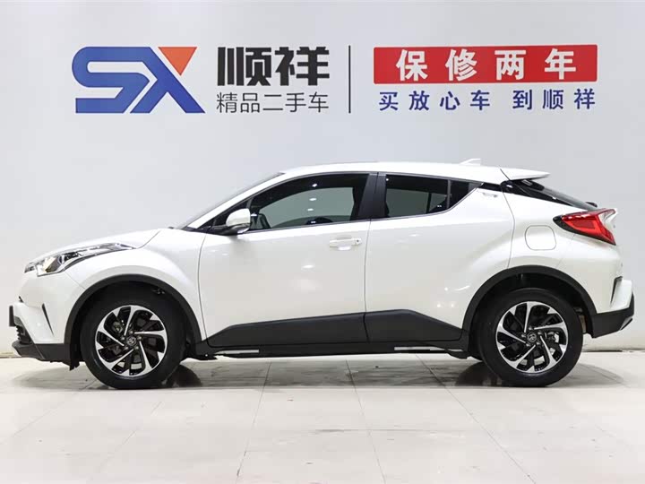 Фото 6 - Toyota Izoa