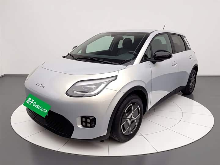 Фото 2 - GAC Aion UT