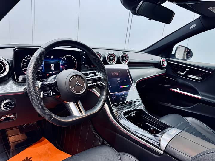 Фото 8 - Mercedes-Benz C-Class