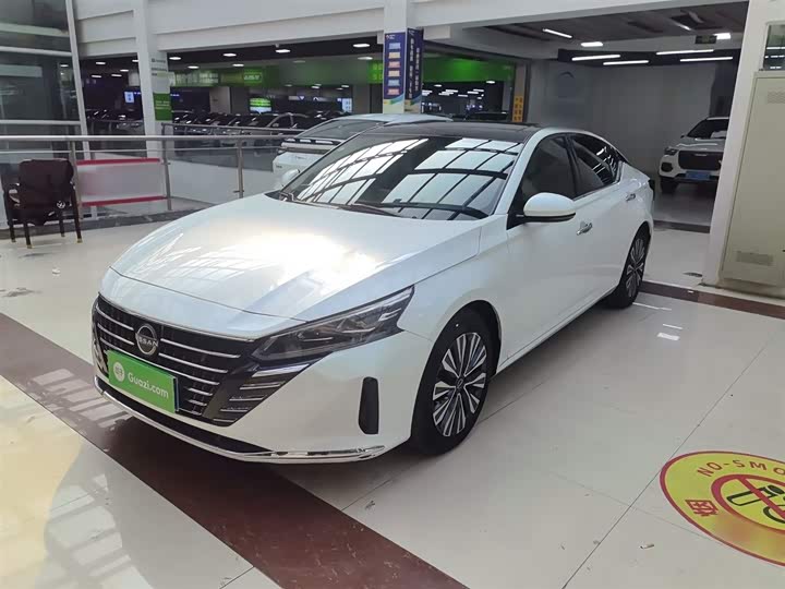 Фото 1 - Nissan Teana