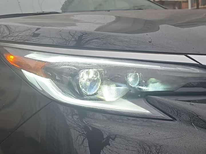 Фото 9 - Toyota Granvia