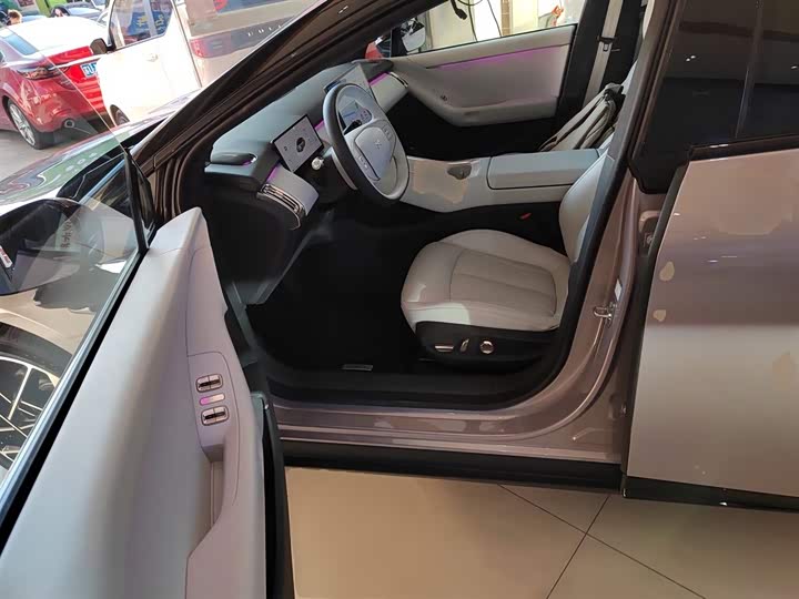 Фото 8 - XPeng F57