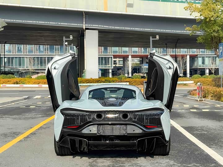 Фото 7 - McLaren Artura