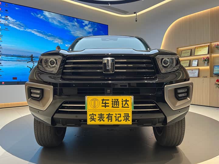 Фото 1 - Tank 700 Hybrid