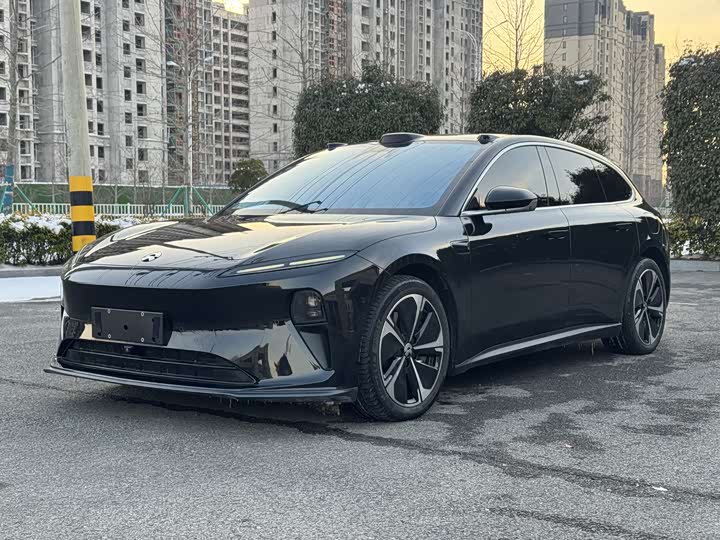 Фото 1 - Nio ET5T