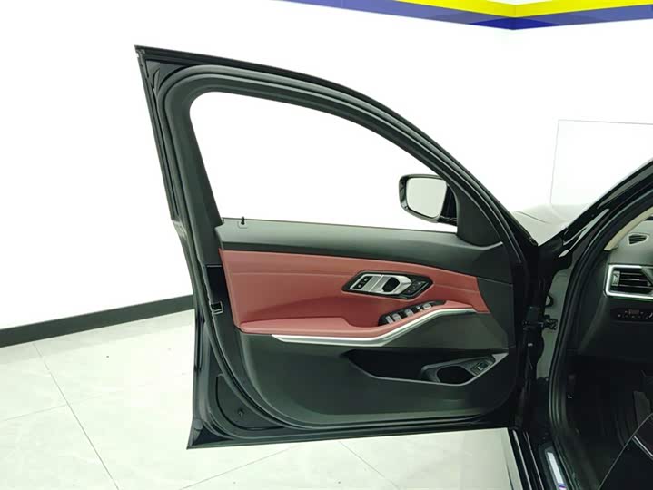 Фото 7 - BMW 3 Series