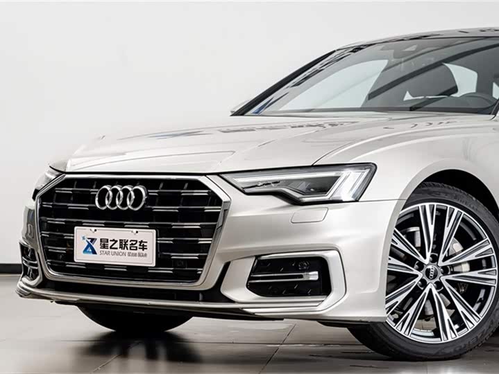 Фото 3 - Audi A6L