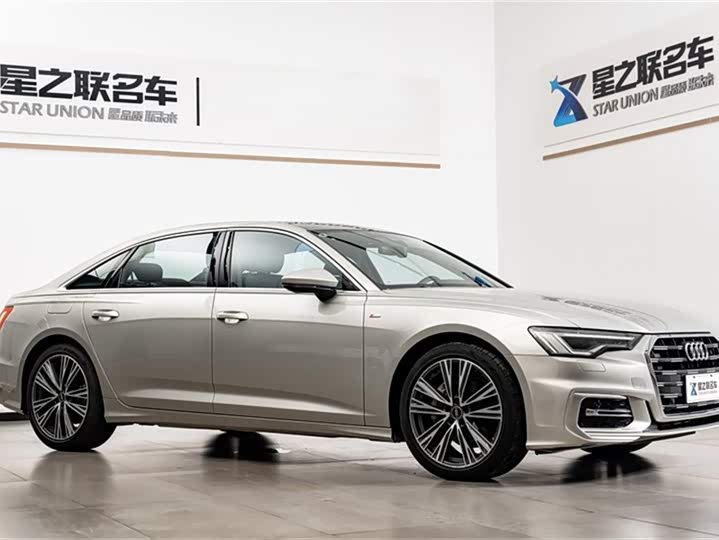 Фото 6 - Audi A6L