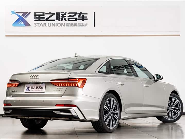 Фото 7 - Audi A6L