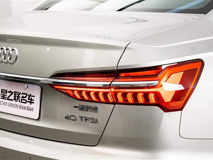 Фото 9 - Audi A6L