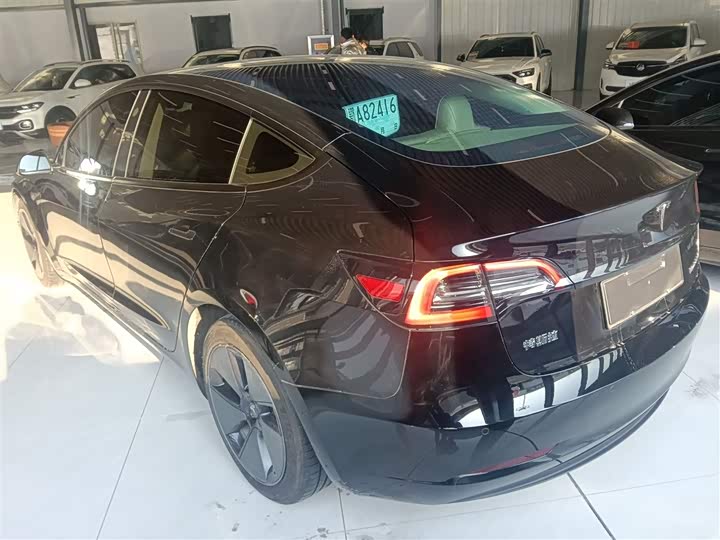 Фото 5 - Tesla Model 3