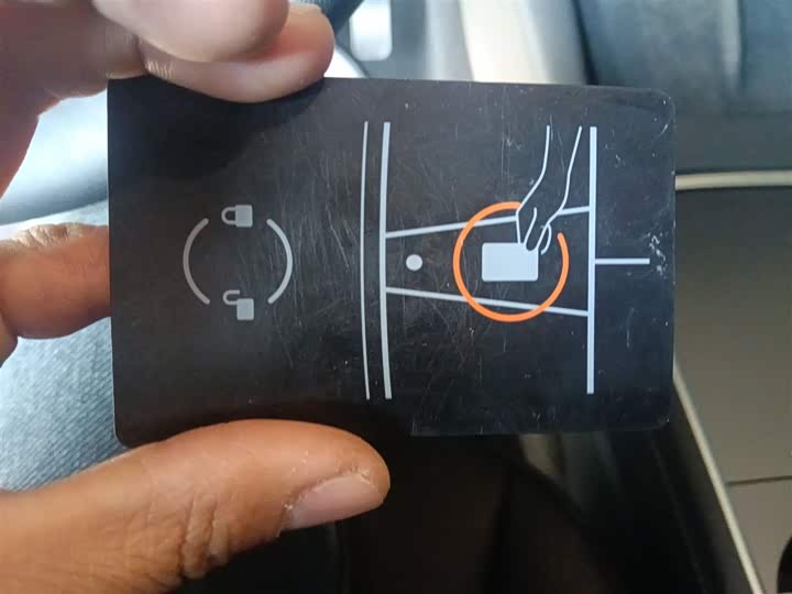 Фото 9 - Tesla Model 3