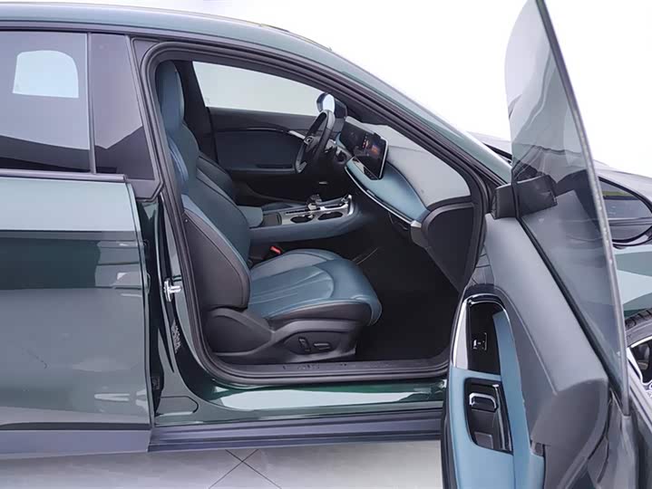 Фото 8 - MG Motor 7