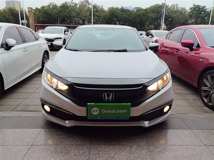 Фото 3 - Honda Civic