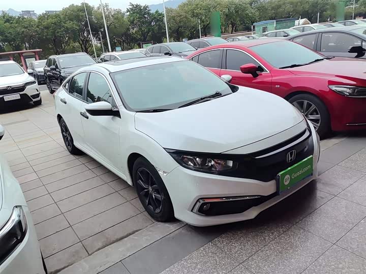 Фото 4 - Honda Civic