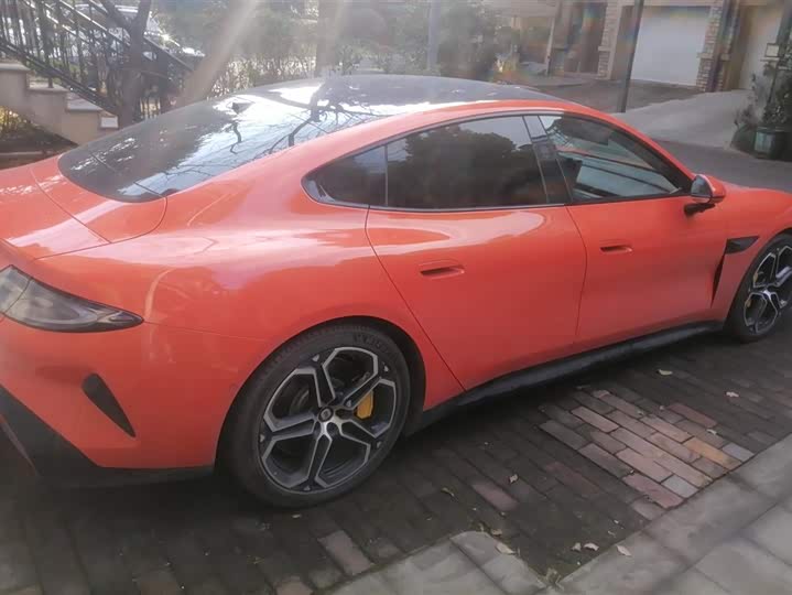 Фото 3 - Xiaomi SU7