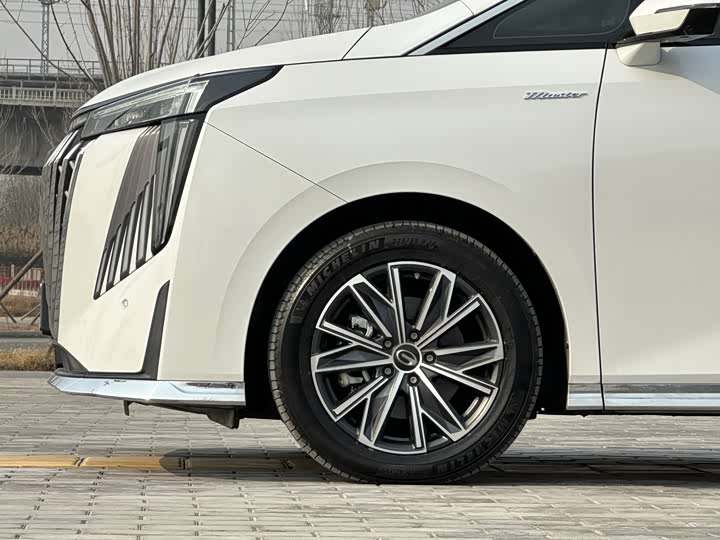 Фото 8 - GAC Trumpchi M8