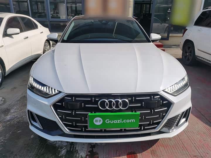 Фото 3 - Audi A7L