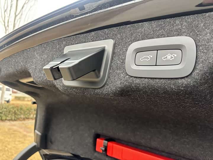 Фото 9 - Volvo S90 Hybrid