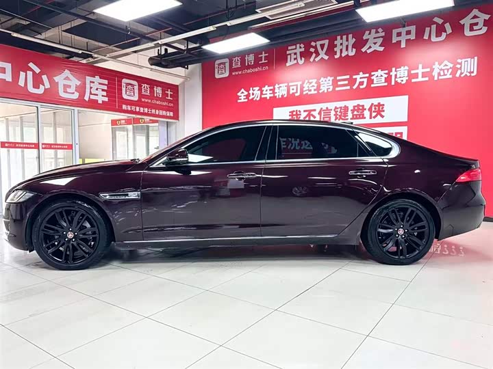 Фото 4 - Jaguar XF L