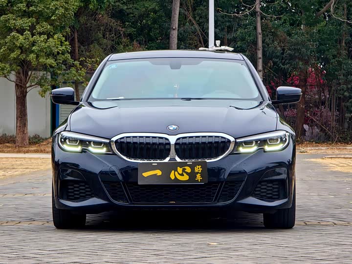 Фото 2 - BMW 3 Series