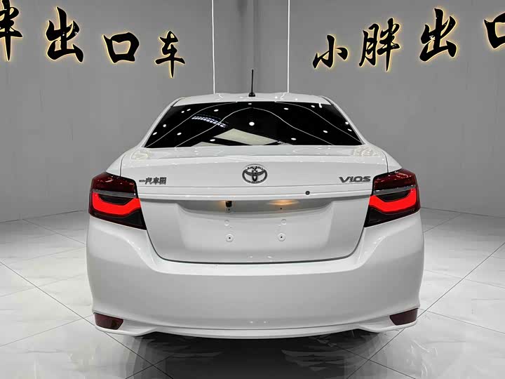 Фото 4 - Toyota Vios