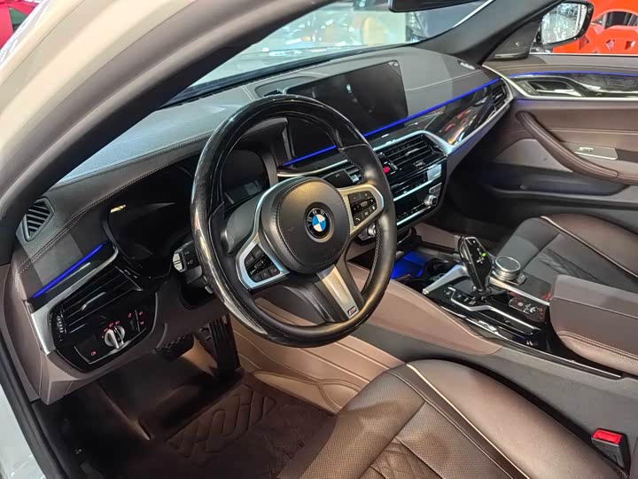 Фото 7 - BMW 5 Series