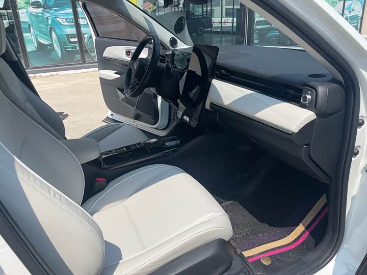 Фото 8 - Honda e:NP1