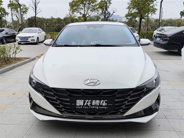 Фото 2 - Hyundai Elantra N line