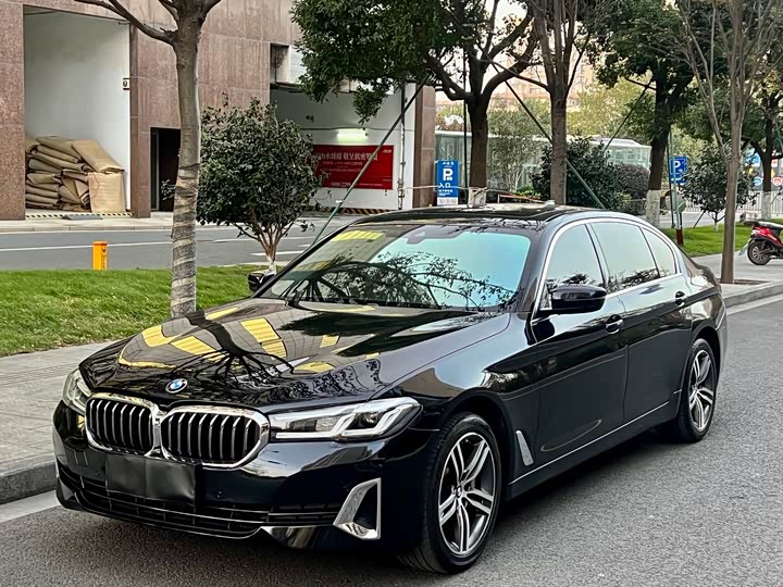 Фото 1 - BMW 5 Series