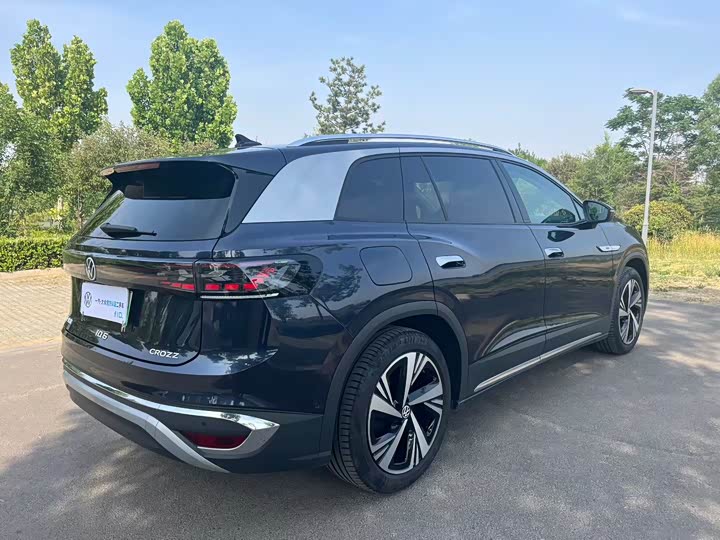 Фото 6 - Volkswagen ID.6 Crozz