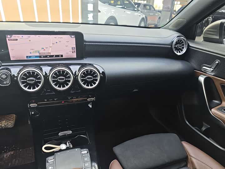 Фото 7 - Mercedes-Benz A-Class