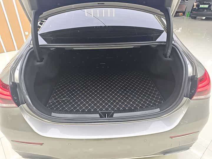 Фото 8 - Mercedes-Benz A-Class