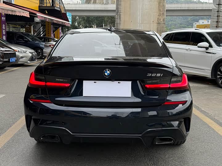 Фото 9 - BMW 3 Series