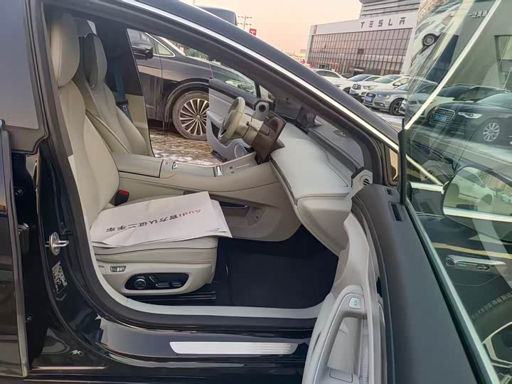 Фото 8 - Luxeed S7