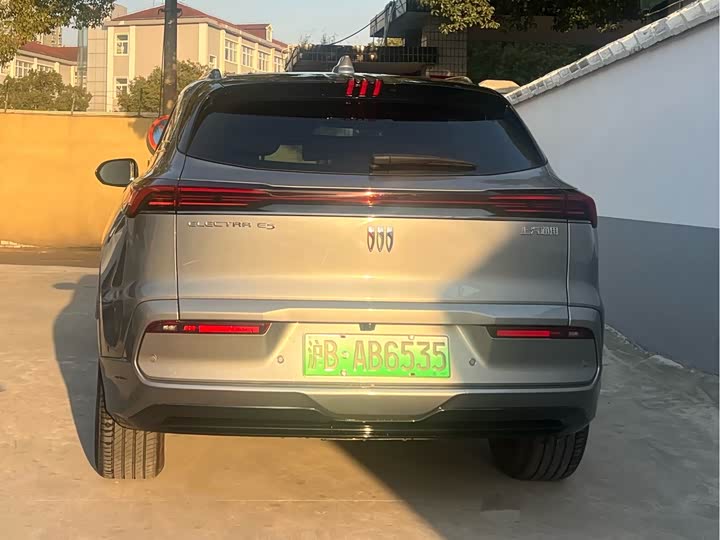 Фото 8 - Buick Electra E5