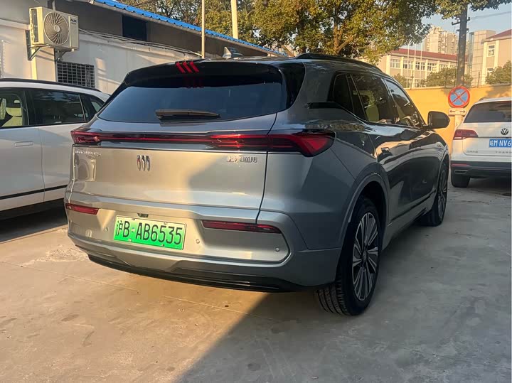 Фото 9 - Buick Electra E5