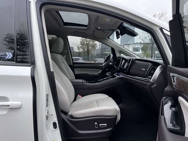 Фото 5 - GAC Trumpchi M8