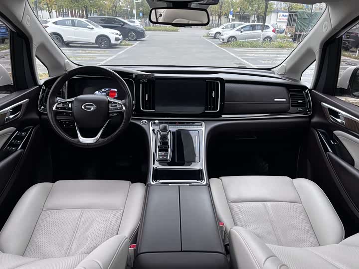 Фото 7 - GAC Trumpchi M8