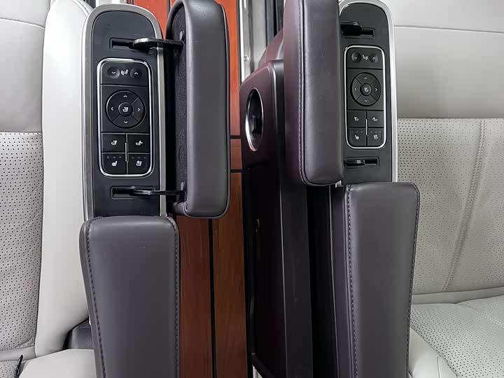 Фото 9 - GAC Trumpchi M8