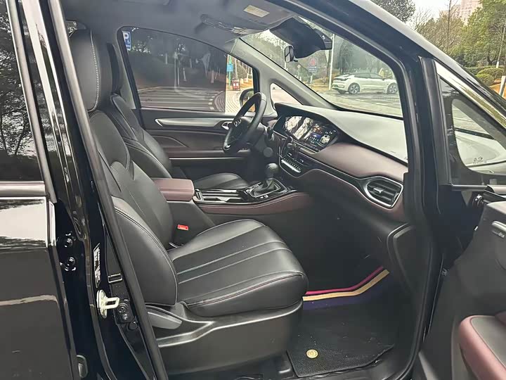 Фото 7 - GAC Trumpchi M6