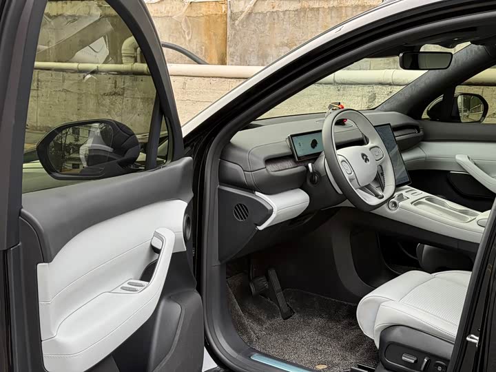 Фото 8 - Nio ES6