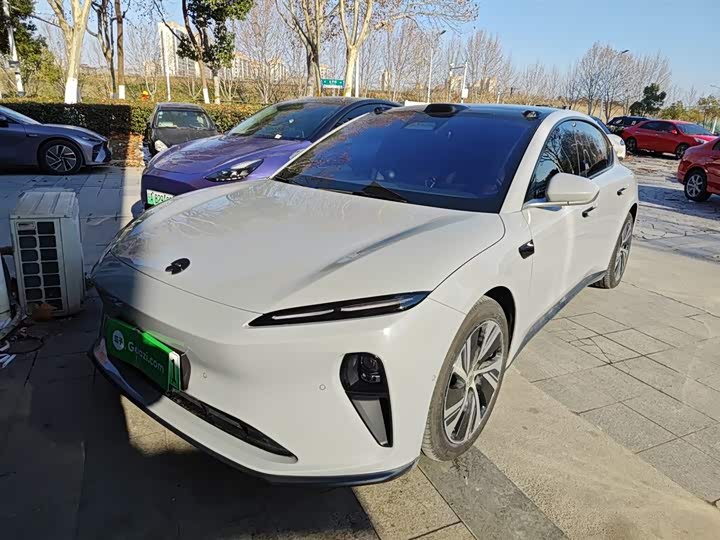 Фото 1 - Nio ET5