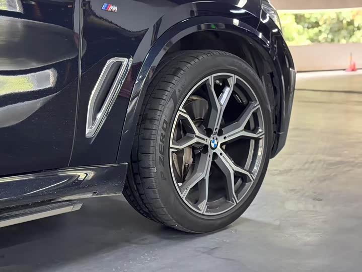 Photo 9 - BMW X5