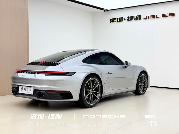 Фото 4 - Porsche 911